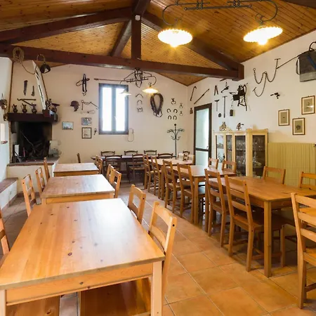Azienda Agraria Ippogrifo Farm stay *